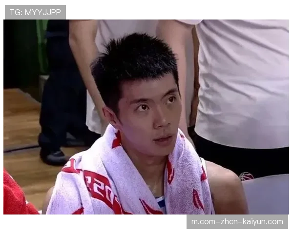 赵柏清同曦内线得分手 低位单打频率增加但防守端易犯规 赵柏清同曦内线得分手 低位单打频率增加但防守端易犯规